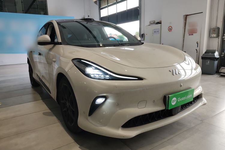 Used IM LS6 2025 Long-Range Lingxi Smart Enjoyment Edition Front Right 45 Deg