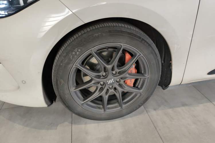 Used IM LS6 2025 Long-Range Lingxi Smart Enjoyment Edition Left Front Wheel Hub