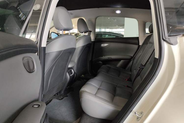 Used IM LS6 2025 Long-Range Lingxi Smart Enjoyment Edition Left Rear Seat