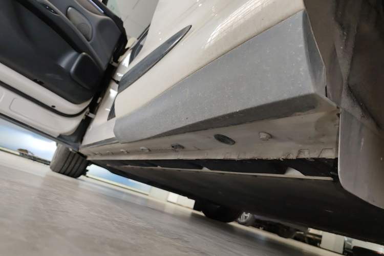 Used IM LS6 2025 Long-Range Lingxi Smart Enjoyment Edition Left Side Sill