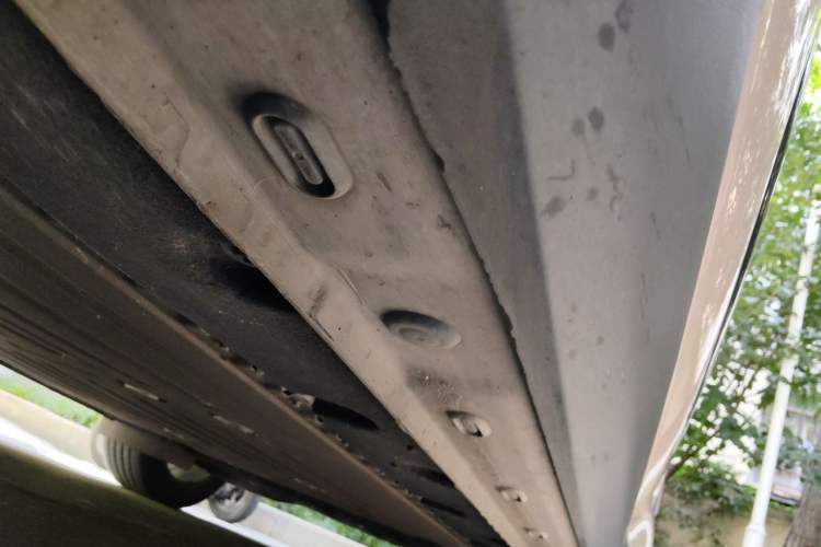 Used IM LS6 2025 Lingxi Intelligent Driving Edition Chassis Front Left