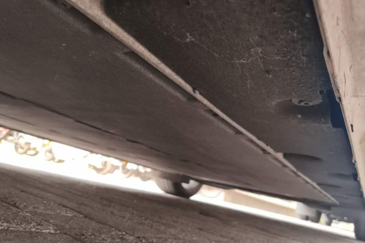 Used IM LS6 2025 Ultra-Powerful Lingxi Intelligent Enjoyment Edition Chassis Front Left