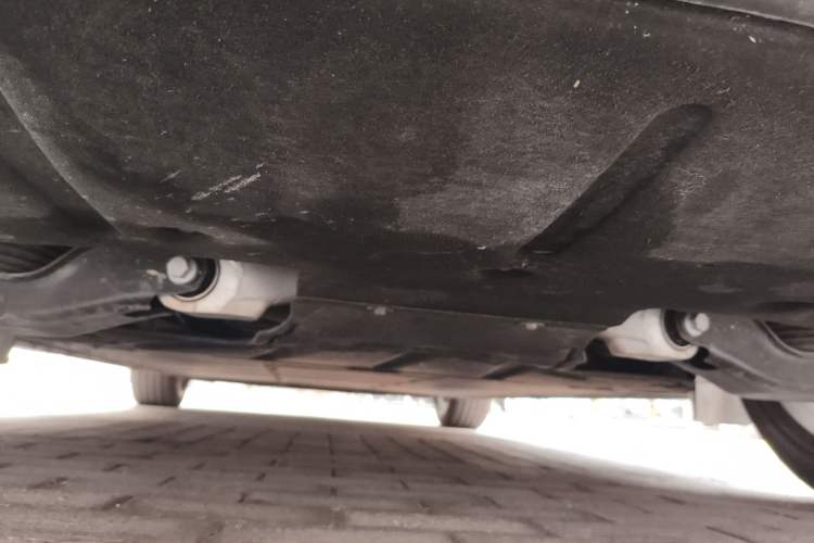 Used IM LS6 2025 Ultra-Powerful Lingxi Intelligent Enjoyment Edition Chassis Rear