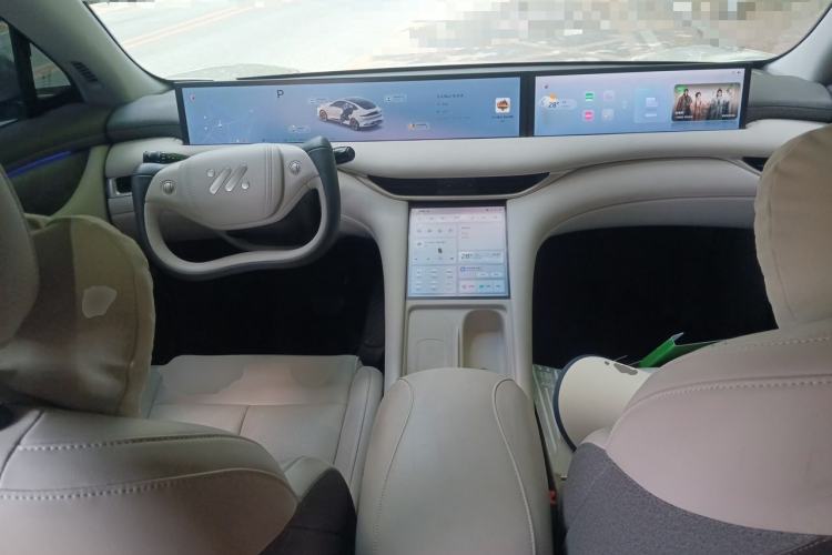 Used IM LS6 2025 Ultra-Powerful Lingxi Intelligent Enjoyment Edition Center Console
