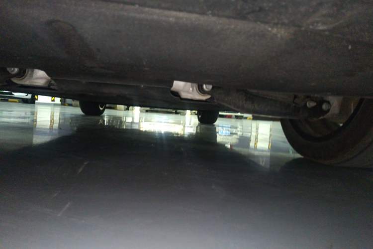 Used IM LS6 2025 Long-Range Lingxi Intelligent Driving Theater Edition Chassis Rear