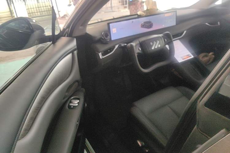 Used IM LS6 2025 Lingxi Intelligent Driving Edition Driver Seat
