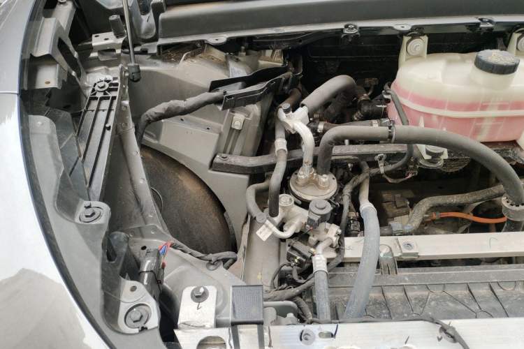 Used IM LS6 2025 Lingxi Intelligent Driving Edition Engine Bay Right