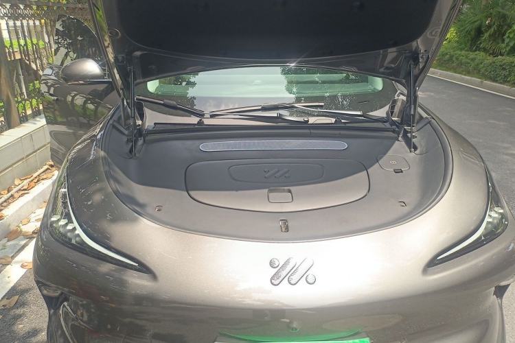 Used IM LS6 2025 Ultra-Powerful Lingxi Intelligent Enjoyment Edition Engine Bay
