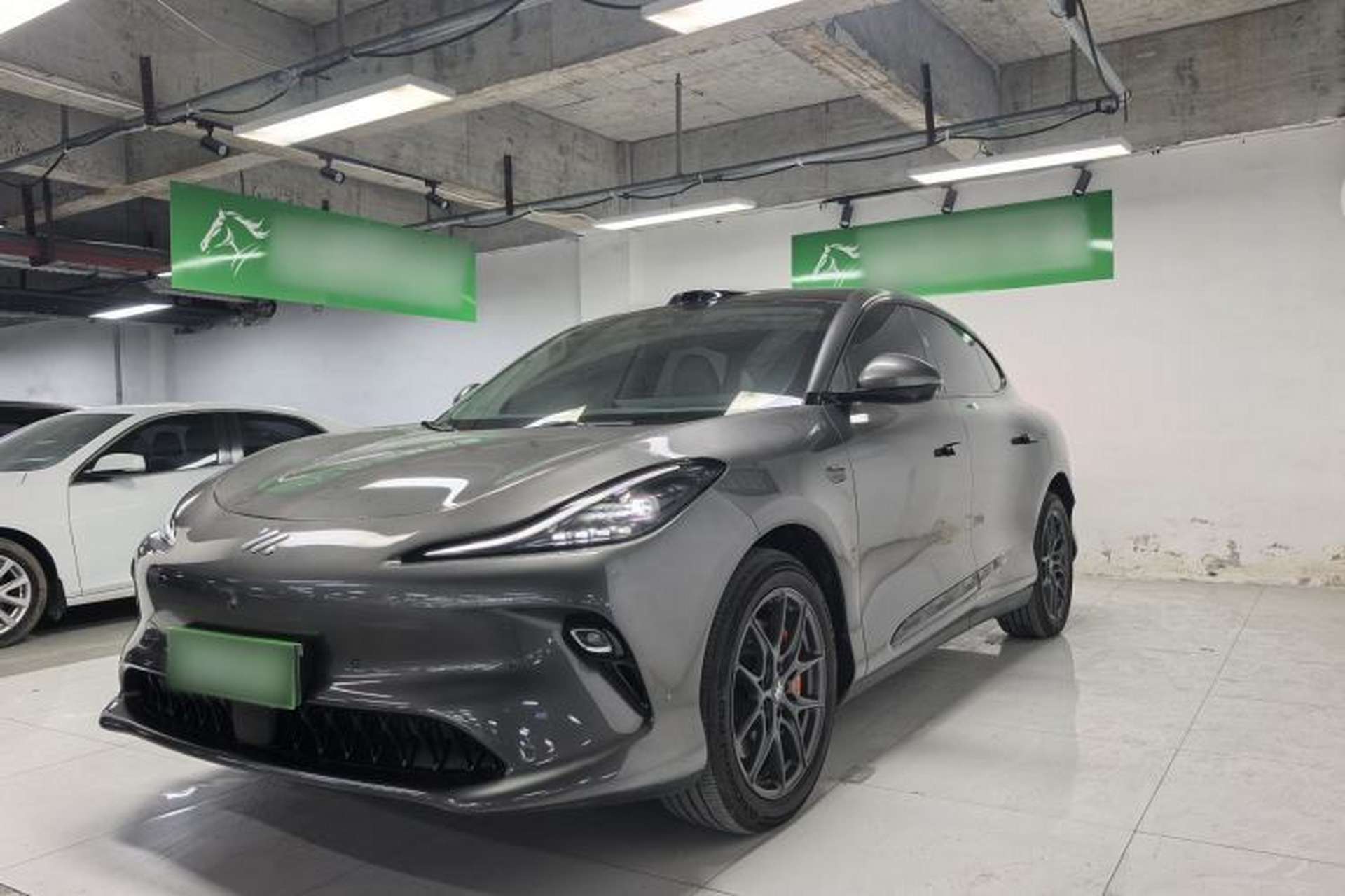 Used IM LS6 2025 Lingxi Intelligent Driving Edition Front Left 45 Deg