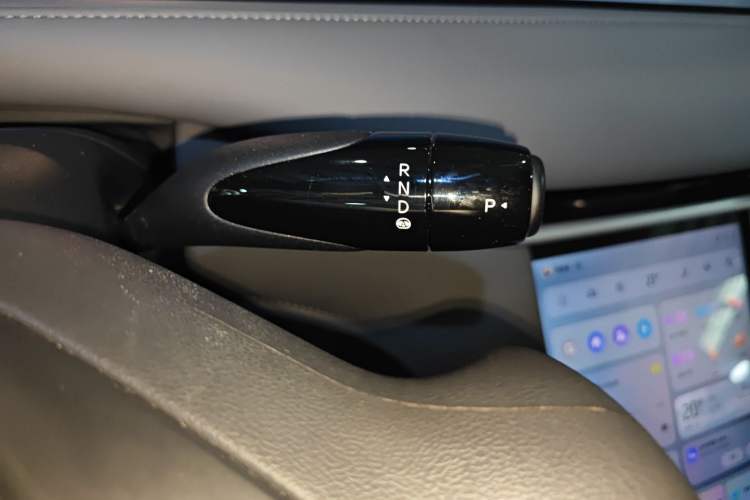 Used IM LS6 2025 Lingxi Intelligent Driving Edition Gear Lever