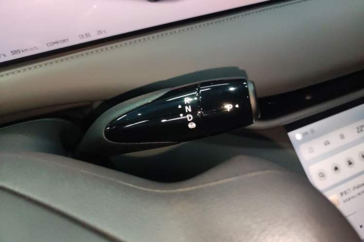 Used IM LS6 2025 Lingxi Intelligent Driving Edition Gear Lever