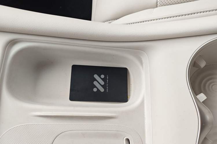 Used IM LS6 2025 Lingxi Intelligent Driving Edition Interior 1