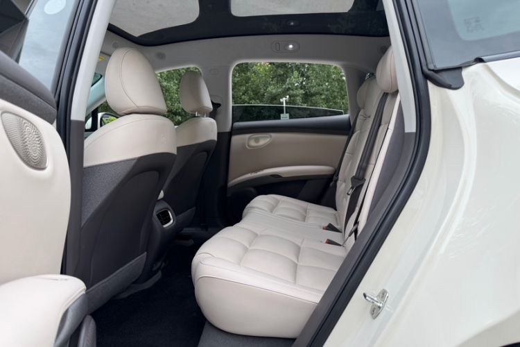 Used IM LS6 2025 Lingxi Intelligent Driving Edition Interior 2