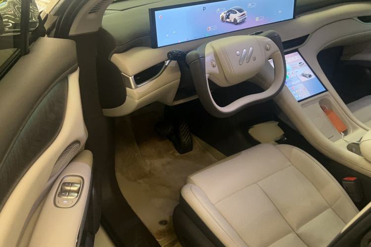 Used IM LS6 2025 Lingxi Intelligent Driving Edition Interior 2