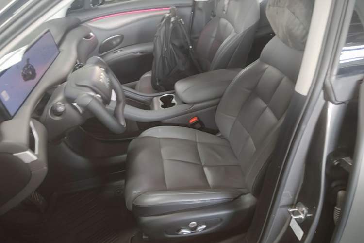 Used IM LS6 2025 Lingxi Intelligent Driving Edition Left Front Seat