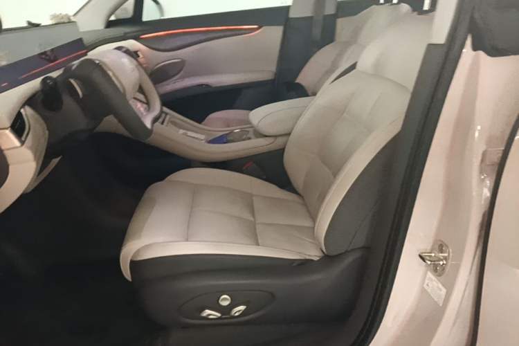 Used IM LS6 2025 Lingxi Intelligent Driving Edition Left Front Seat