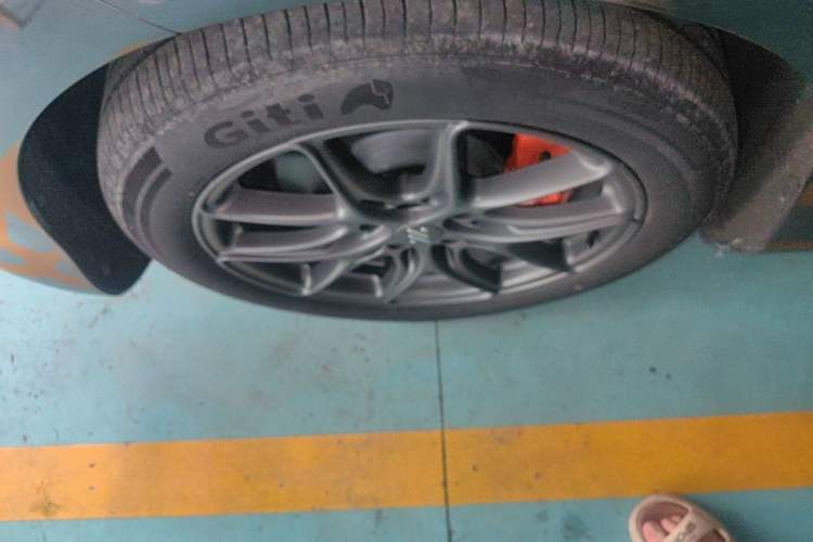 Used IM LS6 2025 Lingxi Intelligent Driving Edition Left Front Wheel Hub