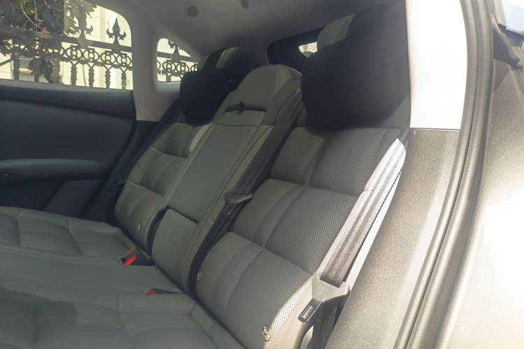 Used IM LS6 2025 Ultra-Powerful Lingxi Intelligent Enjoyment Edition Left Rear Seat