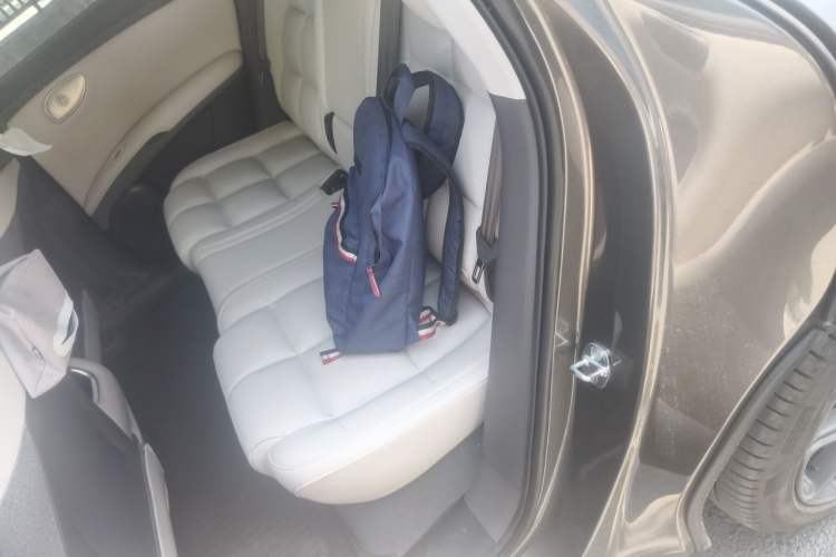 Used IM LS6 2025 Ultra-Powerful Lingxi Intelligent Enjoyment Edition Left Rear Seat
