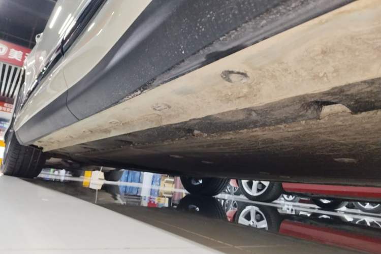 Used IM LS6 2025 Lingxi Intelligent Driving Edition Left Side Sill