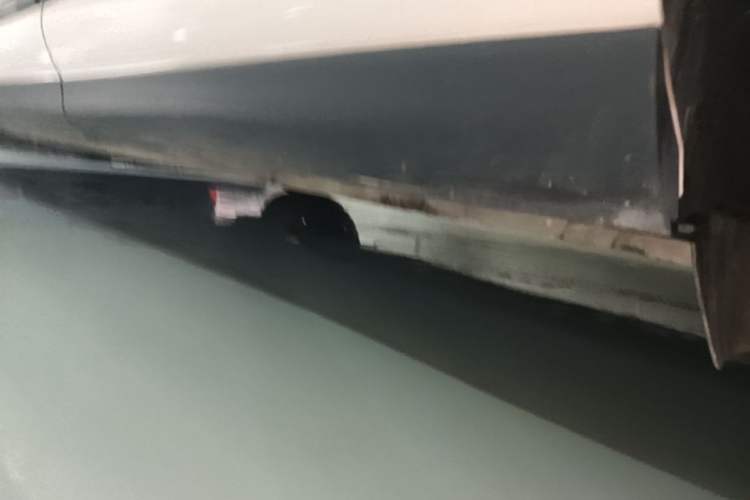 Used IM LS6 2025 Lingxi Intelligent Driving Edition Left Side Sill