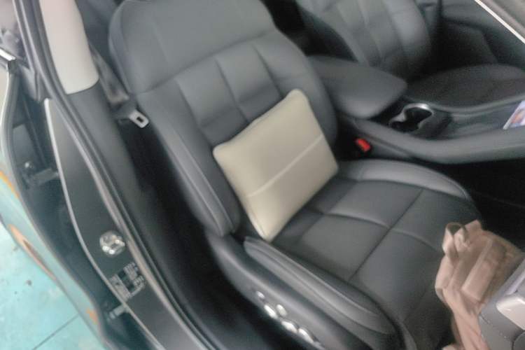 Used IM LS6 2025 Lingxi Intelligent Driving Edition Right Front Seat