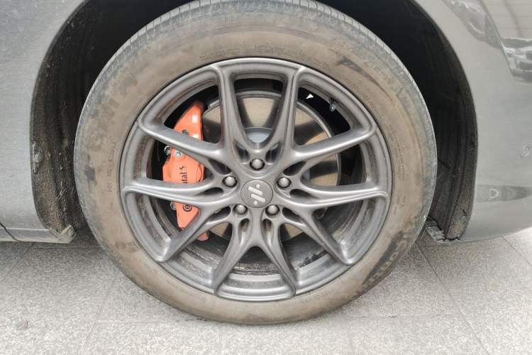 Used IM LS6 2025 Lingxi Intelligent Driving Edition Right Front Wheel Hub
