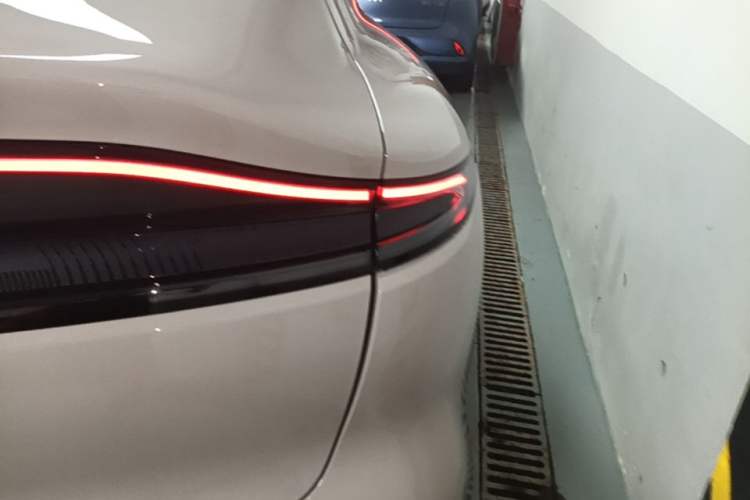 Used IM LS6 2025 Lingxi Intelligent Driving Edition Right Rear Taillight