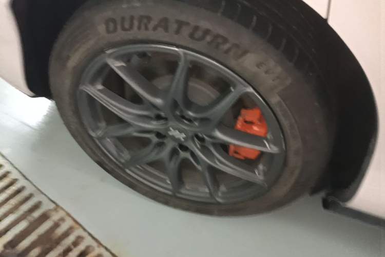 Used IM LS6 2025 Lingxi Intelligent Driving Edition Right Rear Wheel Hub