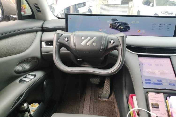 Used IM LS6 2025 Lingxi Intelligent Driving Edition Steering Wheel