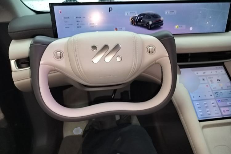 Used IM LS6 2025 Lingxi Intelligent Driving Edition Steering Wheel