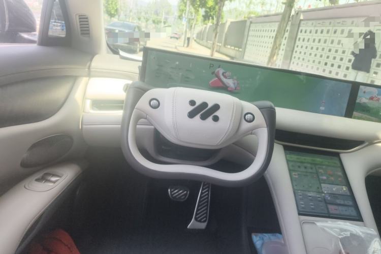 Used IM LS6 2025 Ultra-Powerful Lingxi Intelligent Enjoyment Edition Steering Wheel