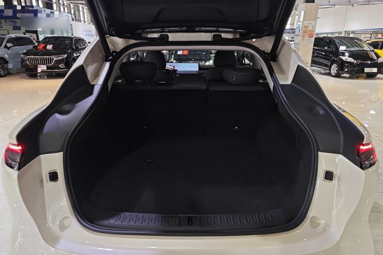 Used IM LS6 2025 Lingxi Intelligent Driving Edition Trunk