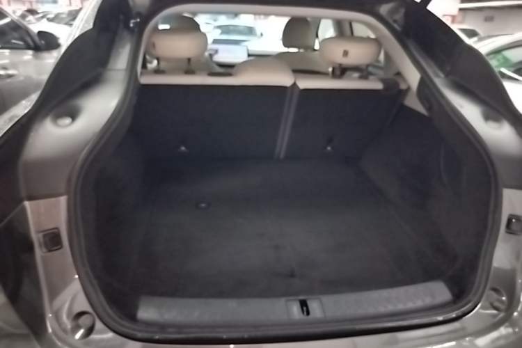 Used IM LS6 2025 Lingxi Intelligent Driving Edition Trunk