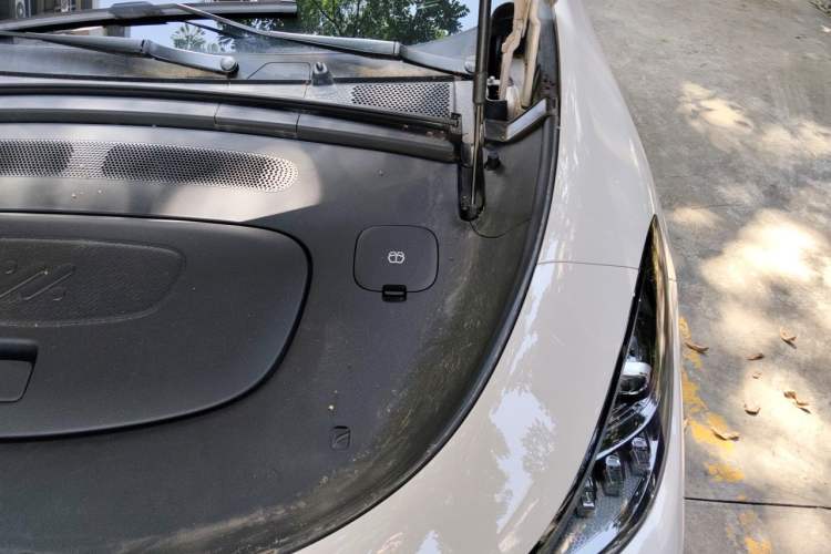 Used IM LS6 2025 Lingxi Intelligent Driving Edition Engine Bay Left