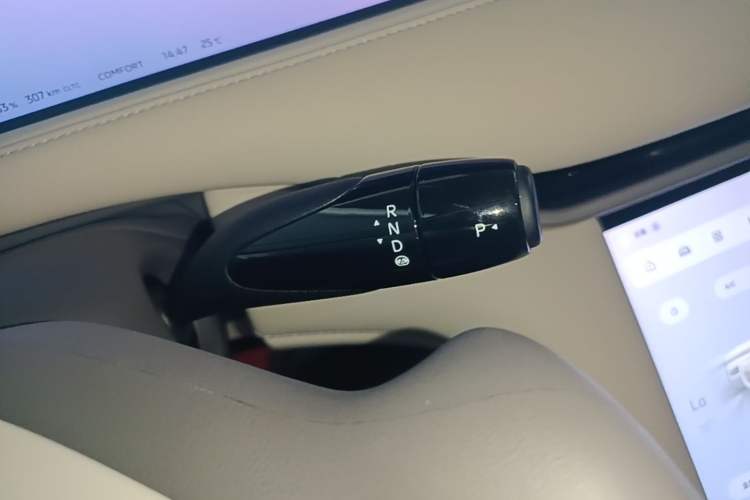 Used IM LS6 2025 Lingxi Intelligent Driving Edition Gear Lever