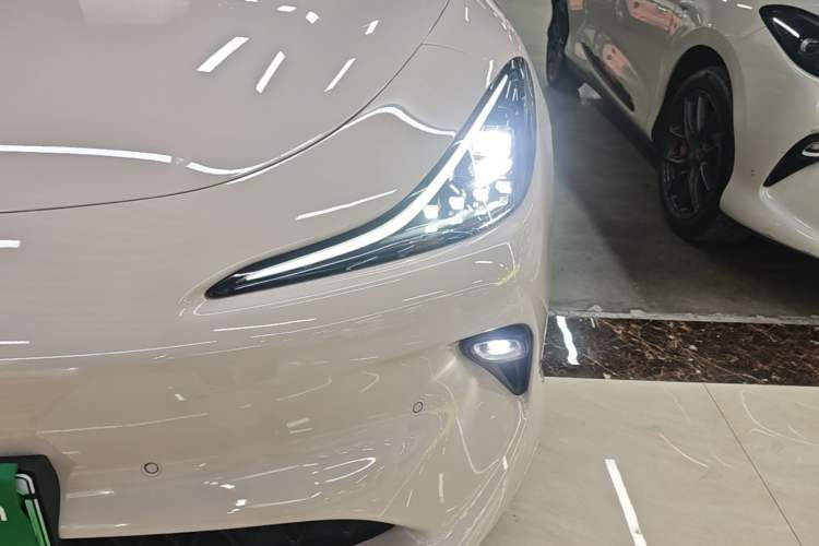 Used IM LS6 2025 Lingxi Intelligent Driving Edition Left Front Headlight