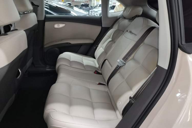 Used IM LS6 2025 Lingli Intelligent Driving Theater Edition Left Rear Seat