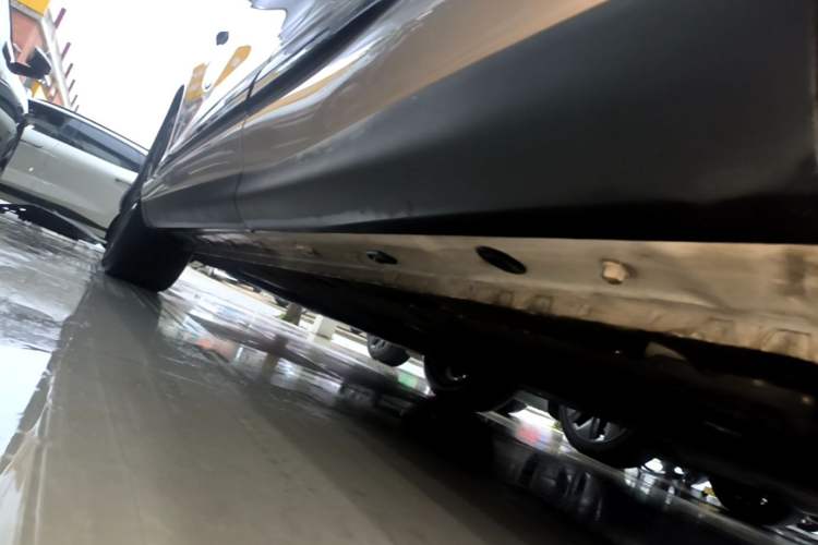 Used IM LS6 2025 Lingxi Intelligent Driving Edition Left Side Sill