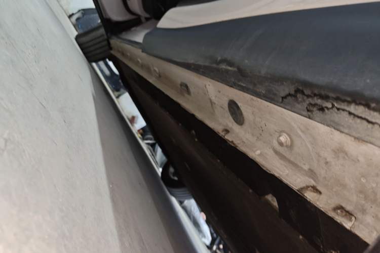 Used IM LS6 2025 Lingxi Intelligent Driving Edition Left Side Sill