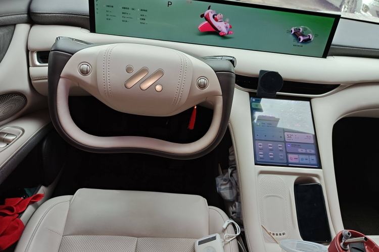 Used IM LS6 2025 Ultra-Long Range Lingxi Intelligent Driving Edition Center Console