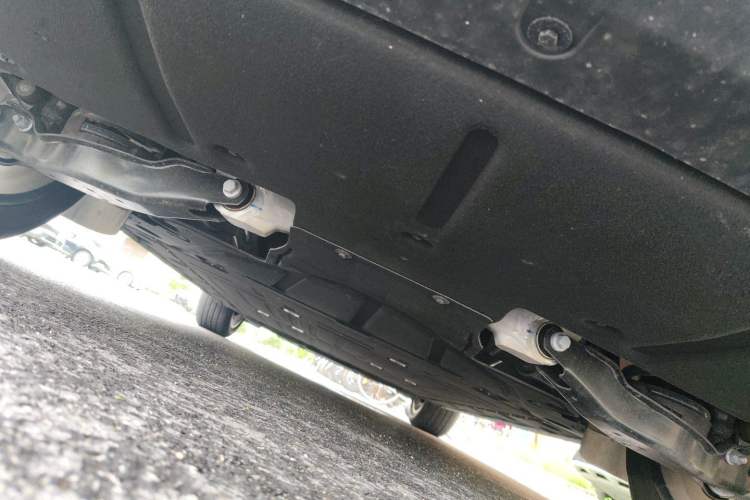 Used IM LS6 2025 Lingxi Intelligent Driving Edition Chassis Rear