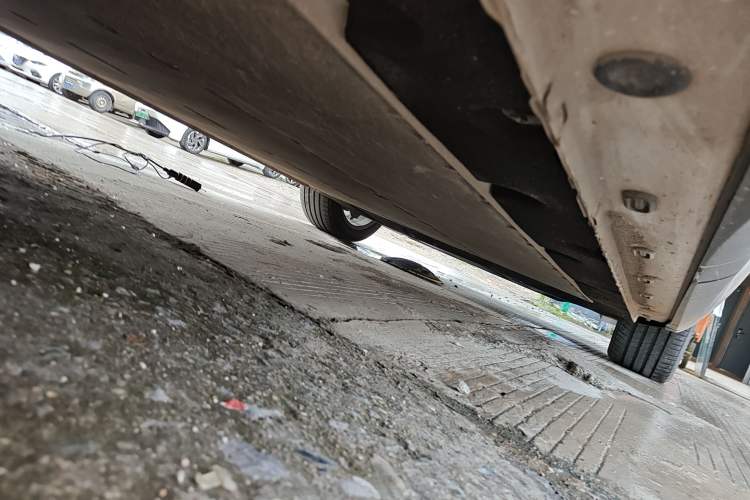 Used IM LS6 2025 Ultra-Long Range Lingxi Intelligent Driving Edition Chassis Rear Right