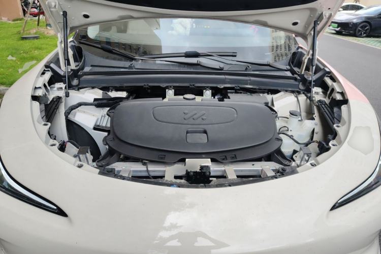 Used IM LS6 2025 Lingxi Intelligent Driving Edition Engine Bay