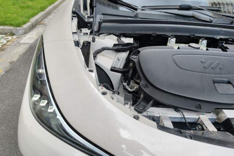 Used IM LS6 2025 Lingxi Intelligent Driving Edition Engine Bay Right