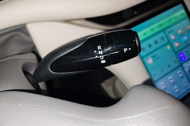 Used IM LS6 2025 Long-Range Lingxi Smart Enjoyment Edition Gear Lever