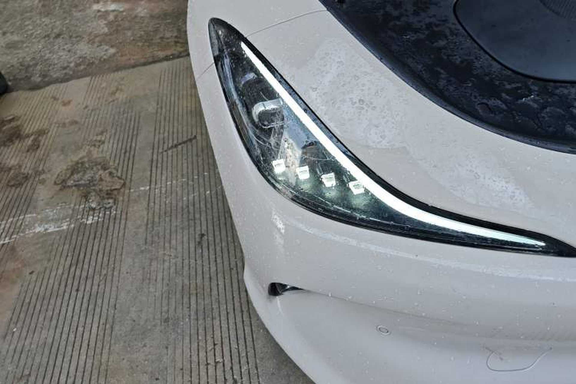 Used IM LS6 2025 Ultra-Long Range Lingxi Intelligent Driving Edition Right Front Headlight