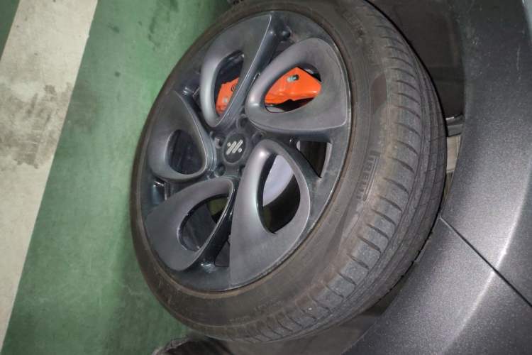 Used IM LS6 2025 Long-Range Lingxi Smart Enjoyment Edition Right Front Wheel Hub