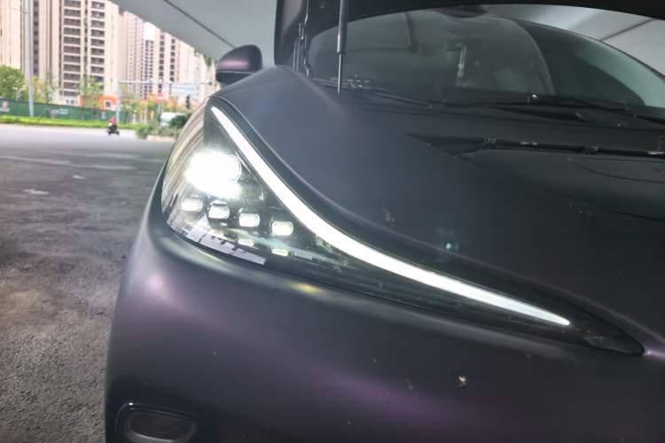 Used IM LS6 2025 Long-Range Lingxi Smart Enjoyment Edition Right Front Headlight
