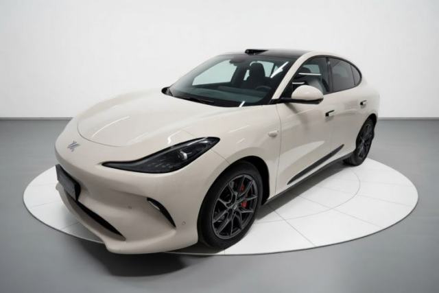 IM LS6 2025 Lingxi Intelligent Driving Edition с пробегом
